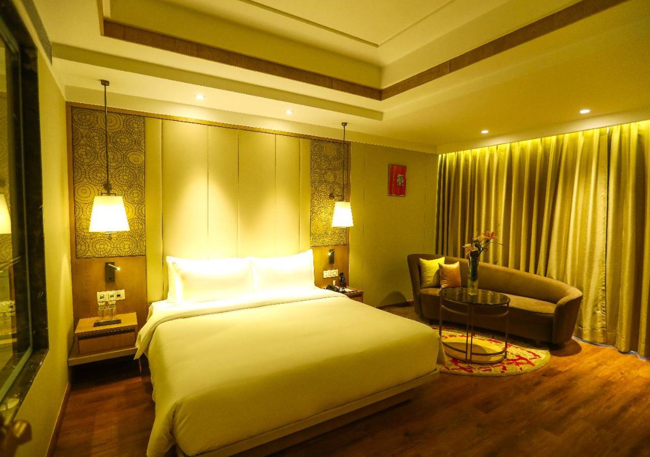 Hotel Radisson Bhopal Exterior foto