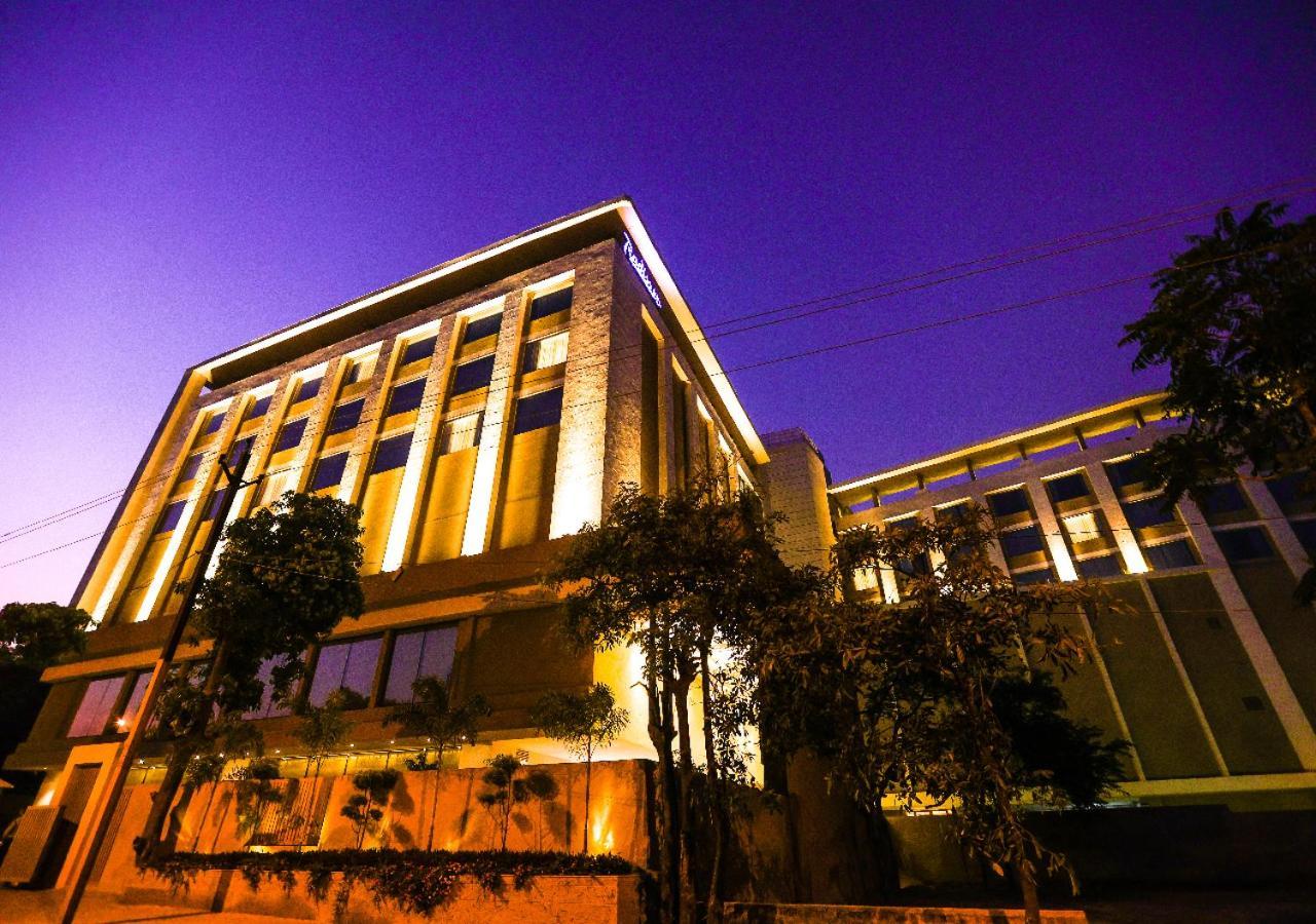 Hotel Radisson Bhopal Exterior foto