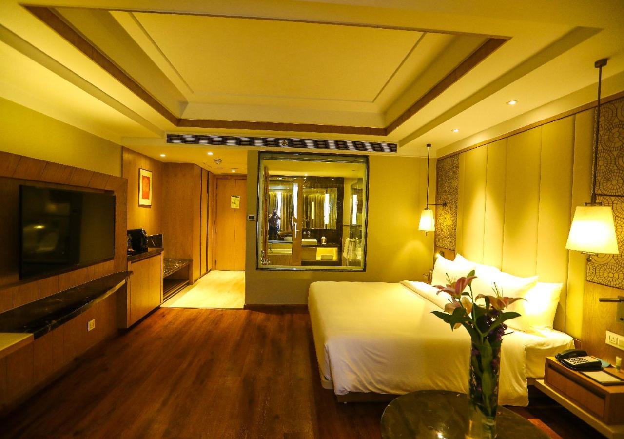 Hotel Radisson Bhopal Exterior foto