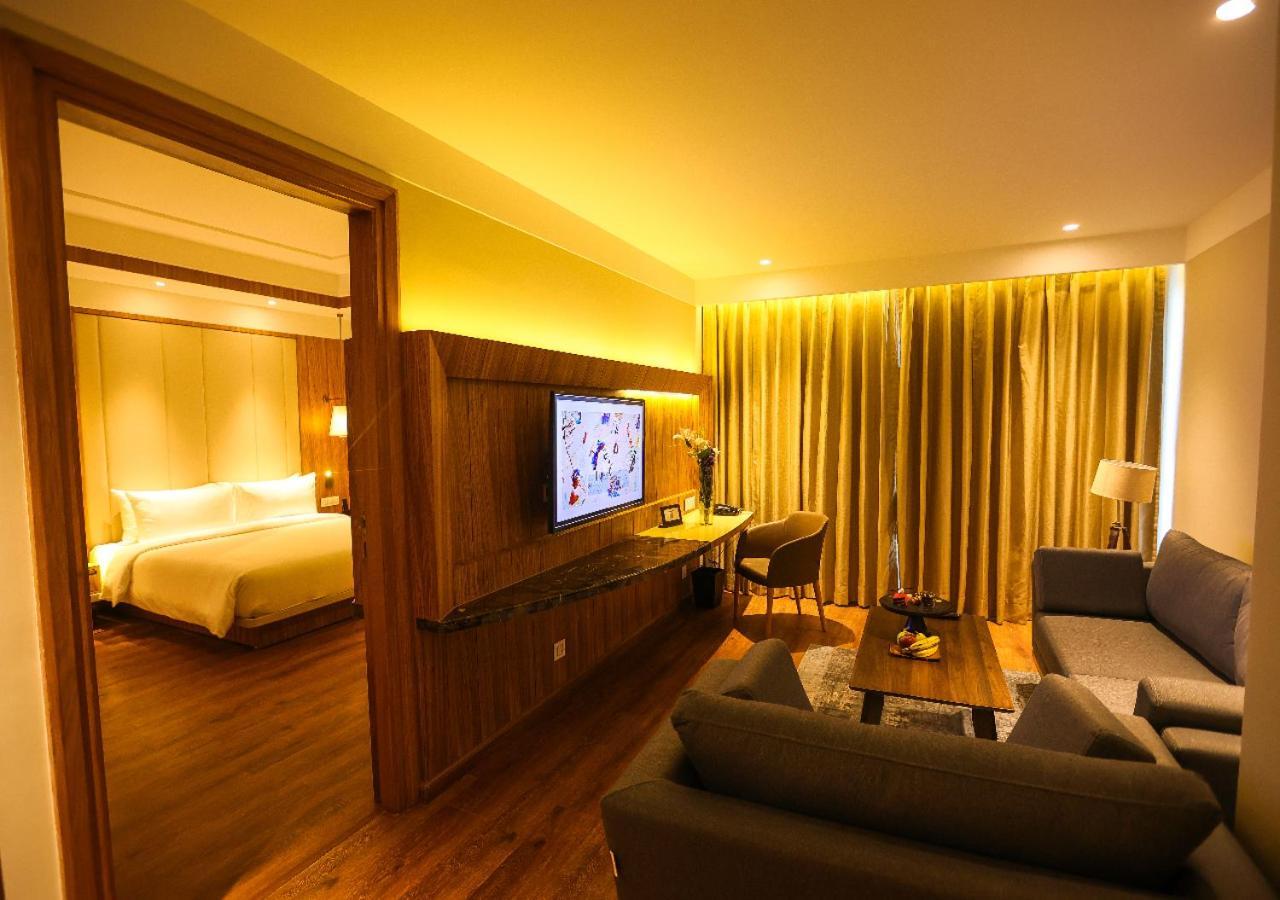 Hotel Radisson Bhopal Exterior foto